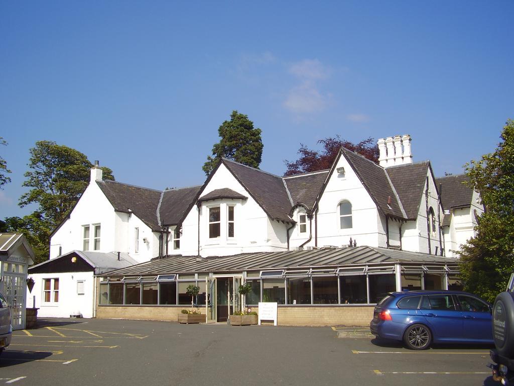 Kaim Park Hotel Bathgate Exterior foto